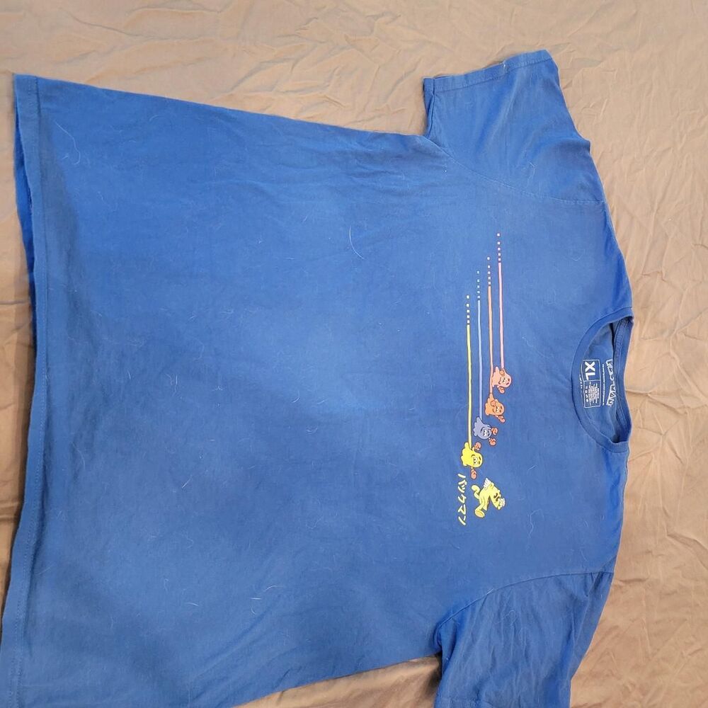 Hot-topic Men's Yellow and Blue T-shirt